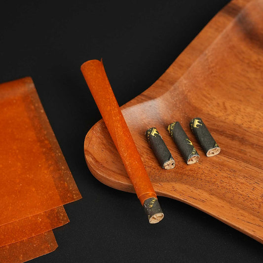 Die Goji Wraps ausgebreitet – hier sieht man die natürliche Struktur und Färbung der Wraps im Detail