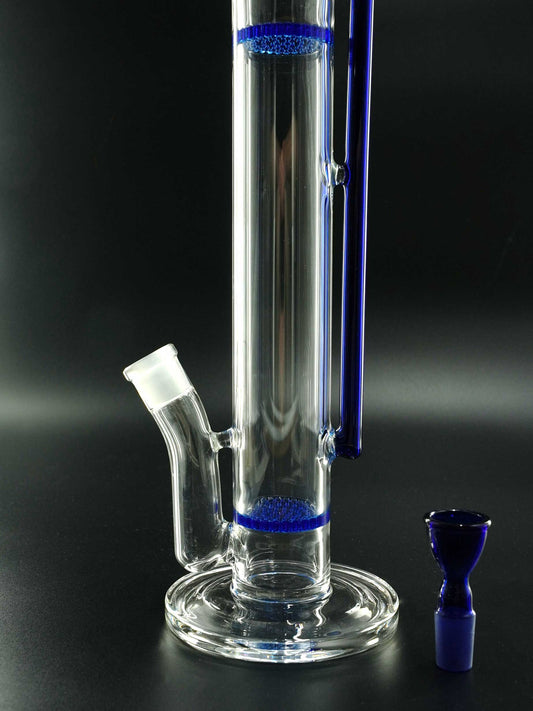 Zum Lieferumfang der Chimney Bong von Jelly Joker gehört ein passender 18.8 mm Glaskopf – bereit für den direkten Einsatz