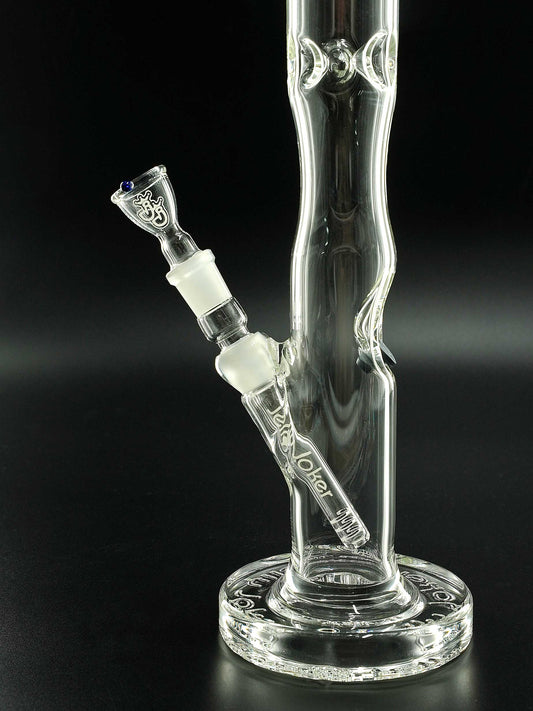 Die Titanit von Jelly Joker besitzt Eiskerben und ein abgeschrägtes Kickloch – für kühle Züge und individuelle Kontrolle