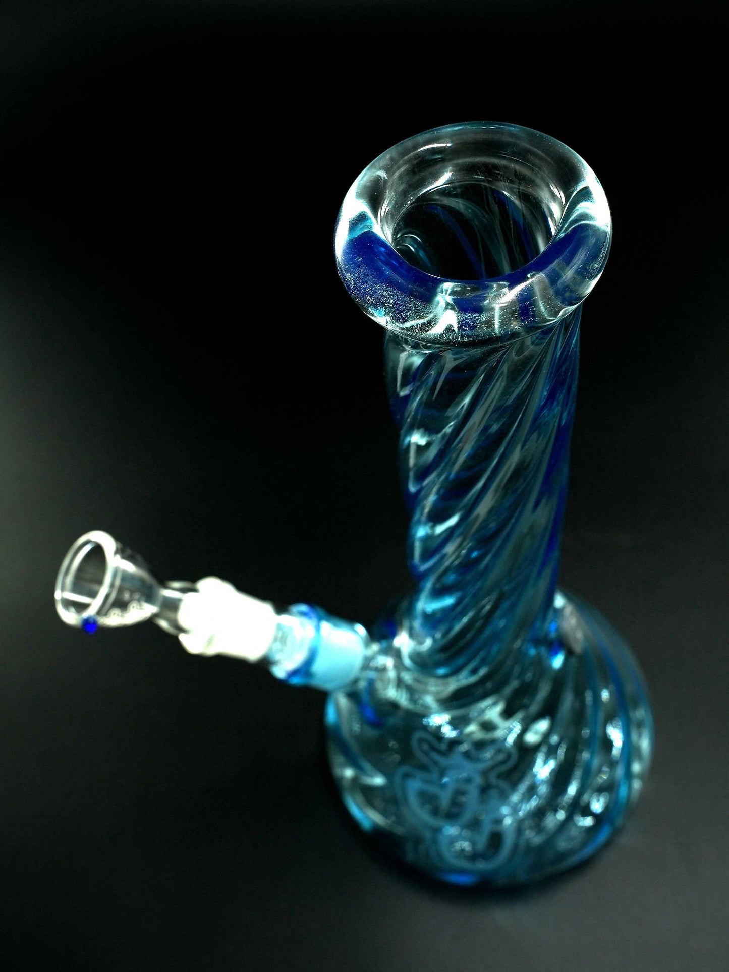 Das farbig abgesetzte Mundstück der Jelly Joker Twisted bietet angenehmen Zugkomfort und rundet das spiralförmige Design elegant ab.
