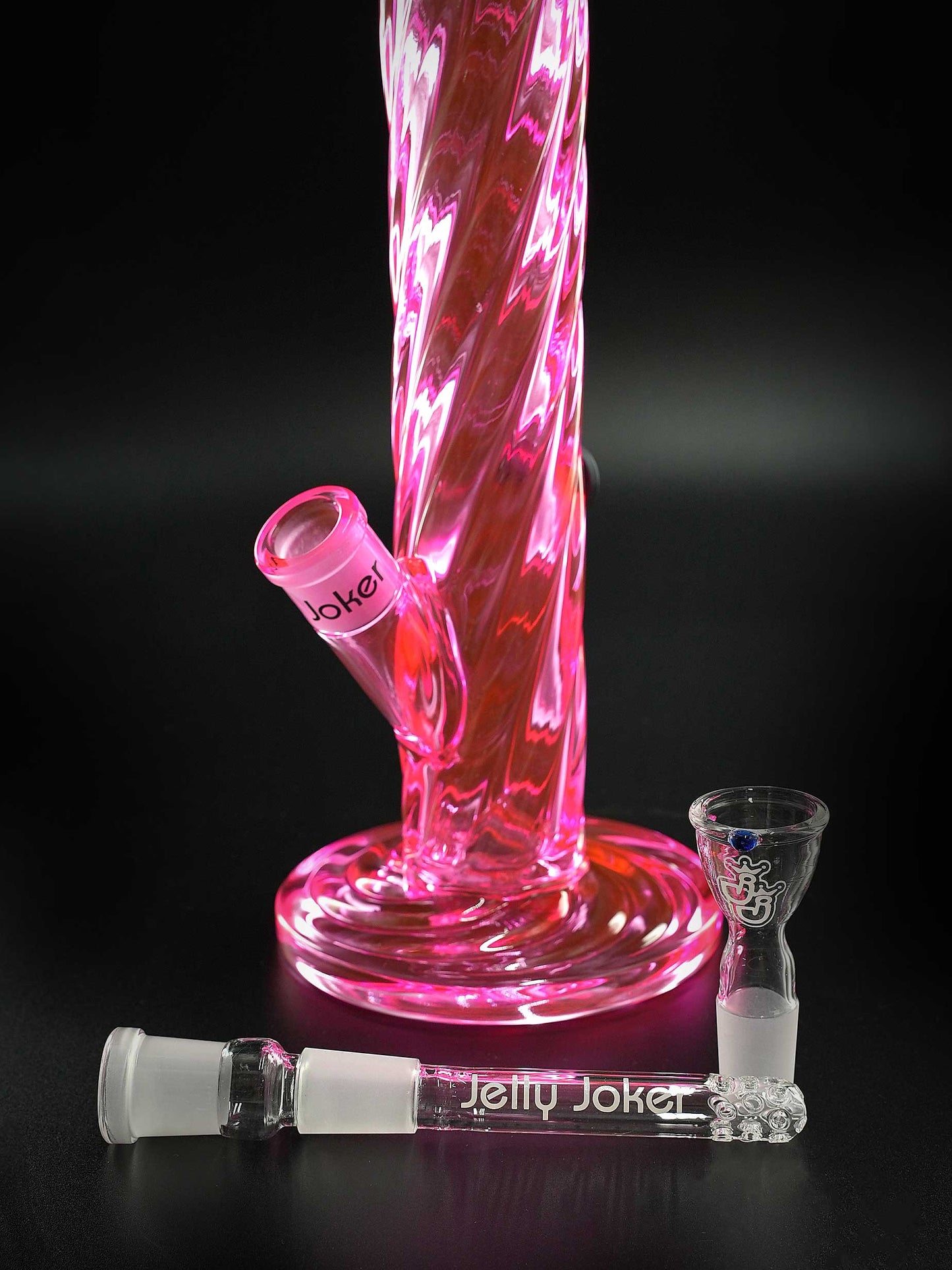 Im Lieferumfang der Twylinder Pink von Jelly Joker enthalten: K1-Kopf und Lochdiffusor-Chillum mit 18,8 mm Schliff