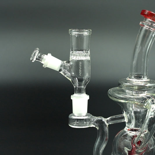 Die Kickloch Chamber im Einsatz an einem Rig – kompatibel mit gängigen 14 mm Male-Anschlüssen