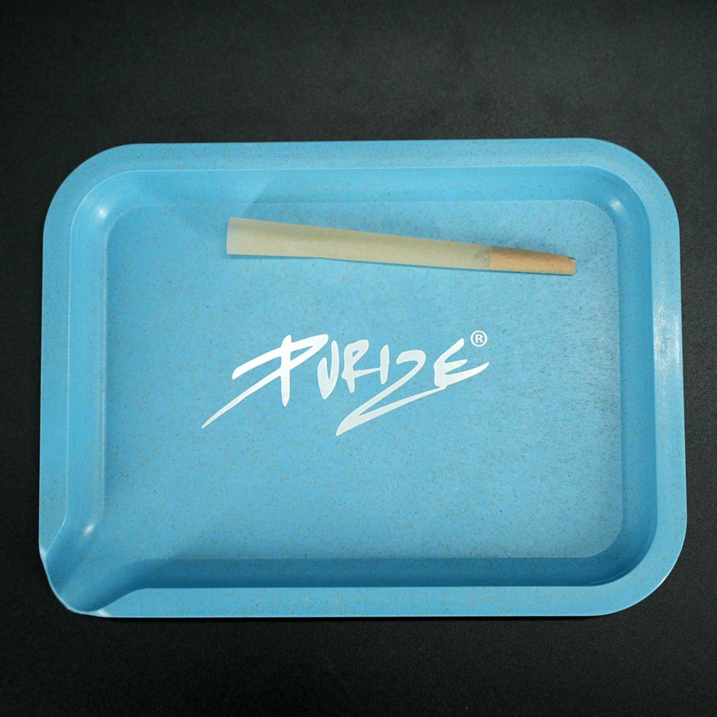 Größenvergleich PURIZE Plant-Fiber-Composite Kit Blau, praktisches Tray im kompakten Format.