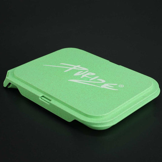 PURIZE Plant-Fiber-Composite Kit Grün, geschlossenes zweiteiliges Rolling Tray.