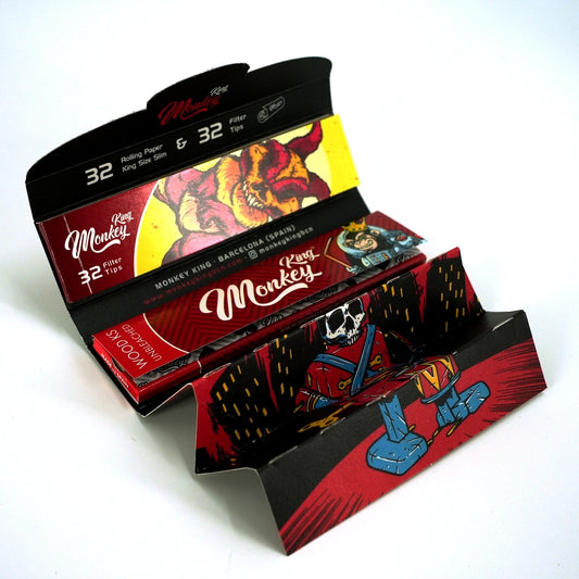 Das Monkey Pack Trymix KS enthält 32 ungebleichte King Size Slim Papers, 16 Filtertips und ein praktisches Mix-Tablett – ideal für unterwegs