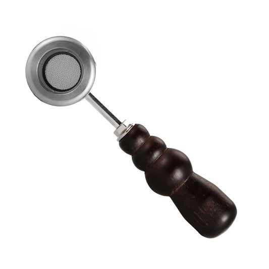 Blick ins Innere der V1 Titan Chamber – das eingesetzte Edelstahlsieb sorgt für saubere Filterung und gleichmäßige Luftzirkulation