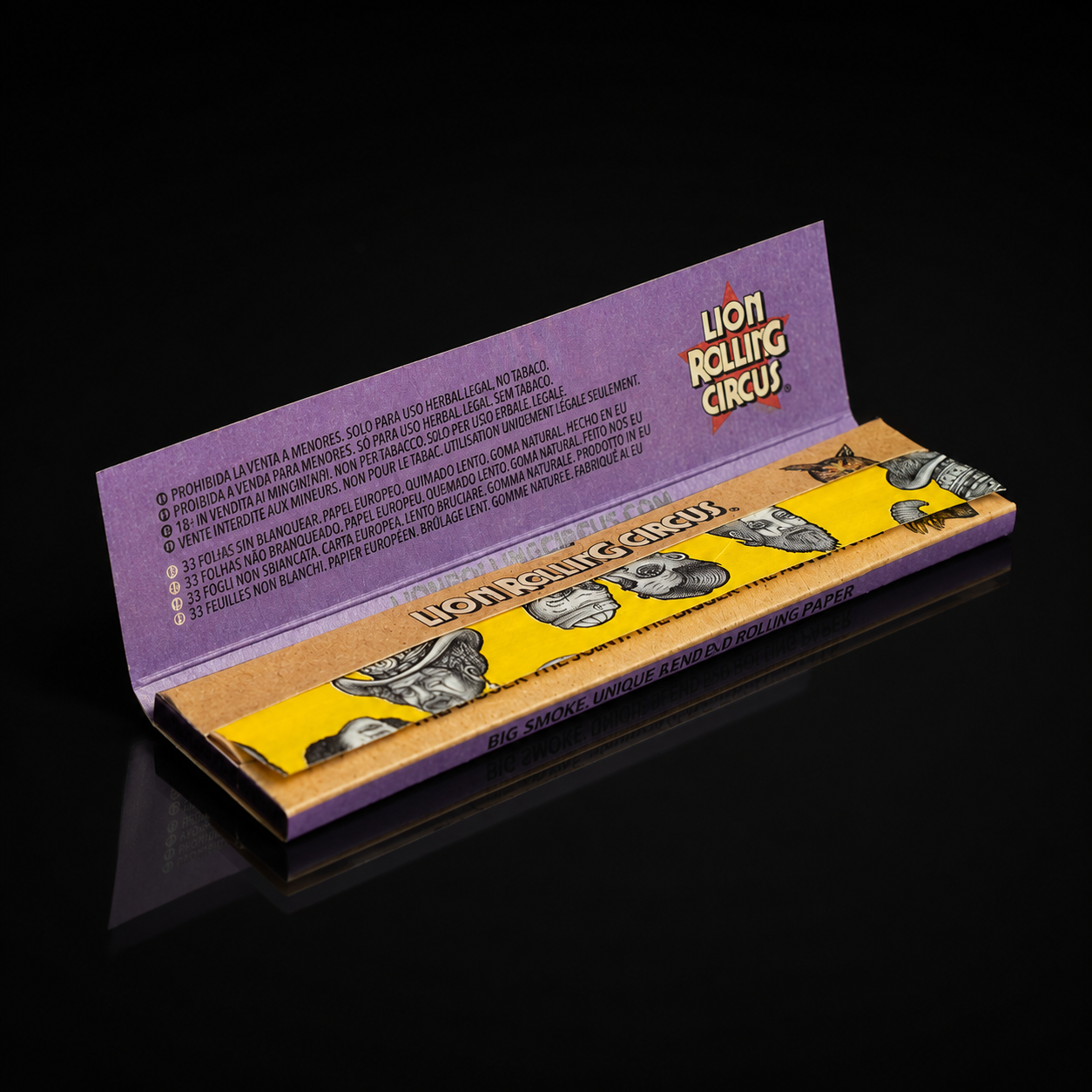 Geöffnete Lion Rolling Circus Big Smoke KSS Papers mit sichtbaren Blättchen