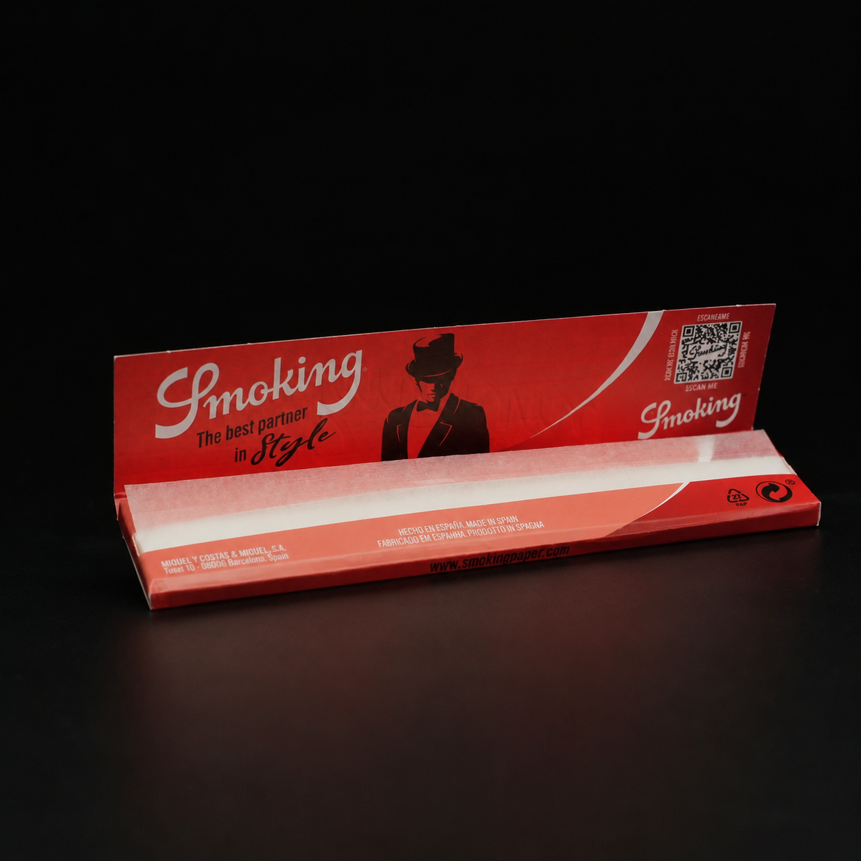 Geöffnete Smoking Thinnest KSS Papers mit sichtbaren ultradünnen Blättchen
