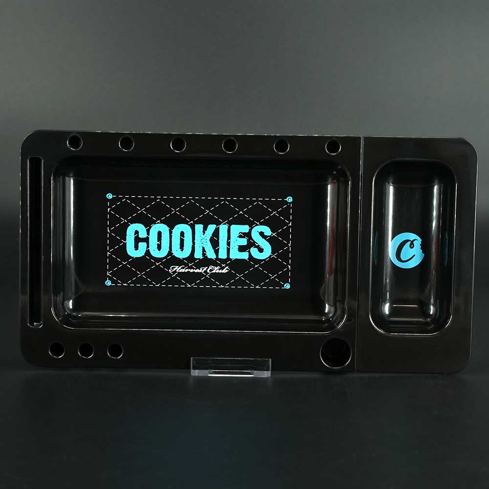 Cookies Rolling Tray 2.0 Black – Gesamtansicht: Schwarzes Limited-Edition-Rolltablett mit ikonischem Cookies-Logo.