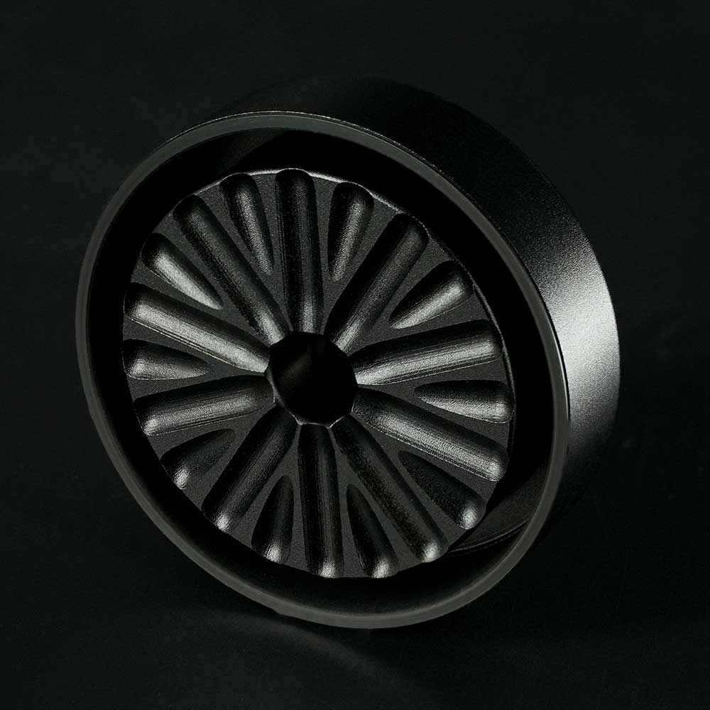 Flower Mill Next Gen Standard Grinder Schwarz – oberes Mahlwerk ohne Schneidezähne