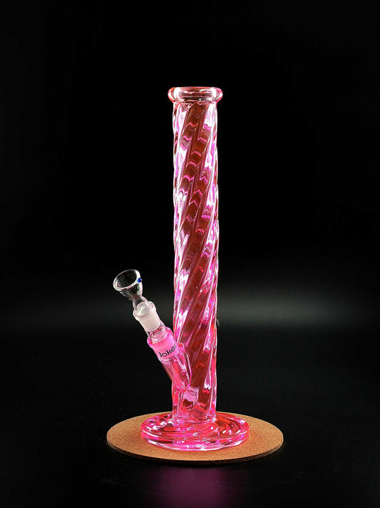 Die Twylinder Pink von Jelly Joker ist eine 45 cm hohe Glasbong mit gedrehtem Design und pinker Außenfarbe – ein Blickfang mit Funktion