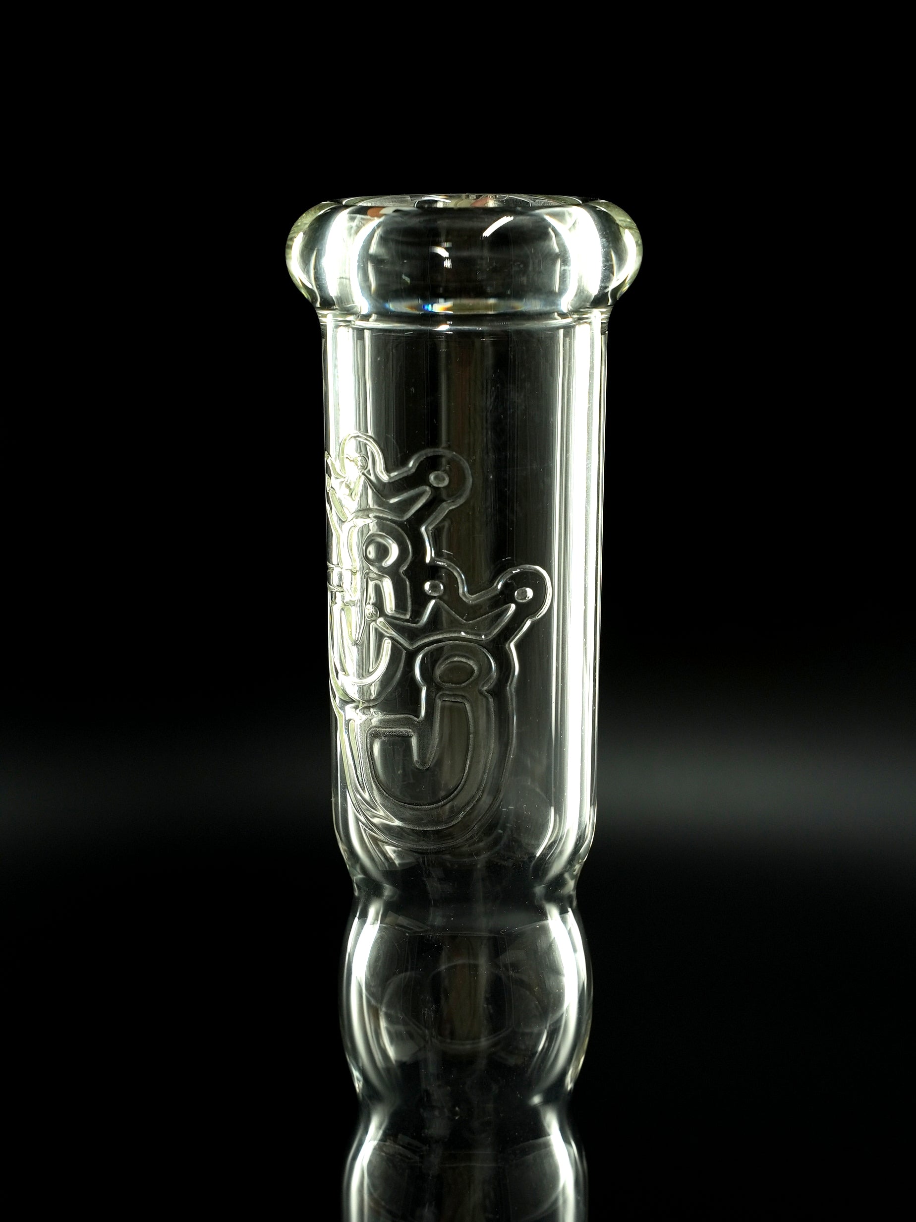 Das klare Mundstück der Jelly Joker Little B Clear ist mit einem flamepolierten Logo verziert – dezent und hochwertig