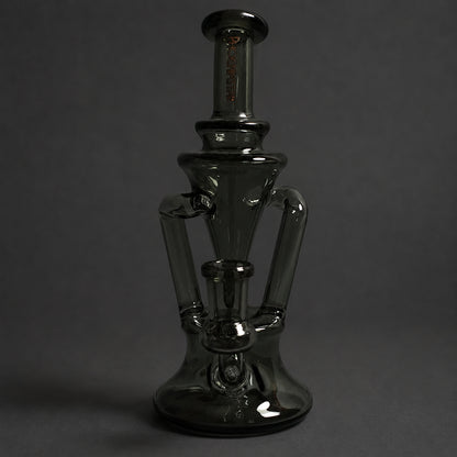 Frontansicht der Dab Rig Velvet Black mit PHOENIXSTAR-Logo und 14-mm-Schliff