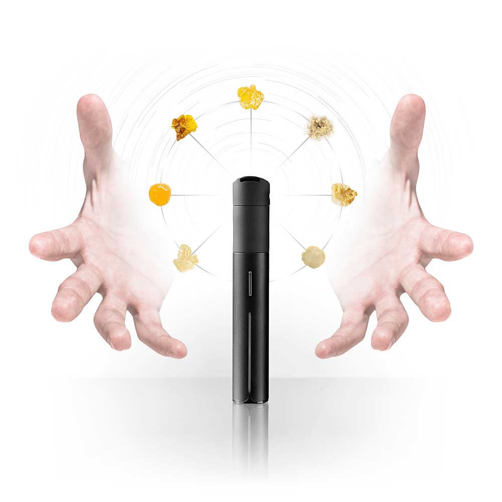 Puffco PIVOT zusammen mit unterschiedlichen Konsistenzen von Extrakten – von Wax über Rosin bis Shatter – zur Darstellung der Vielseitigkeit.