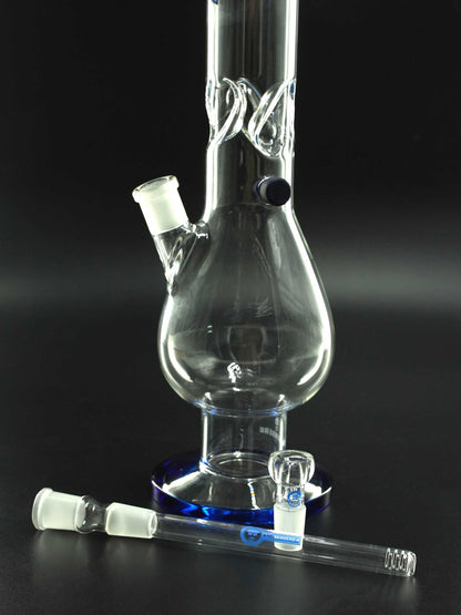 Im Set enthalten: Heisenberg Big Mama 3.0 Bong, Kupplung mit Schlitzloch-Diffusor und 18.8 mm Standardkopf mit dickem Rand
