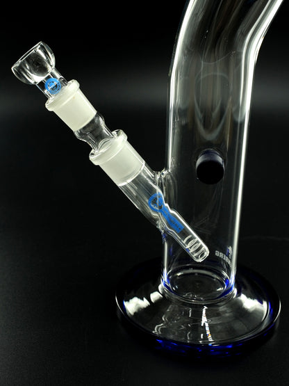 Mitgeliefertes Chillum mit Schlitzloch-Diffusor (18.8 mm) sorgt für angenehme Filterung – perfekt abgestimmt auf die Slick Rick 3.0