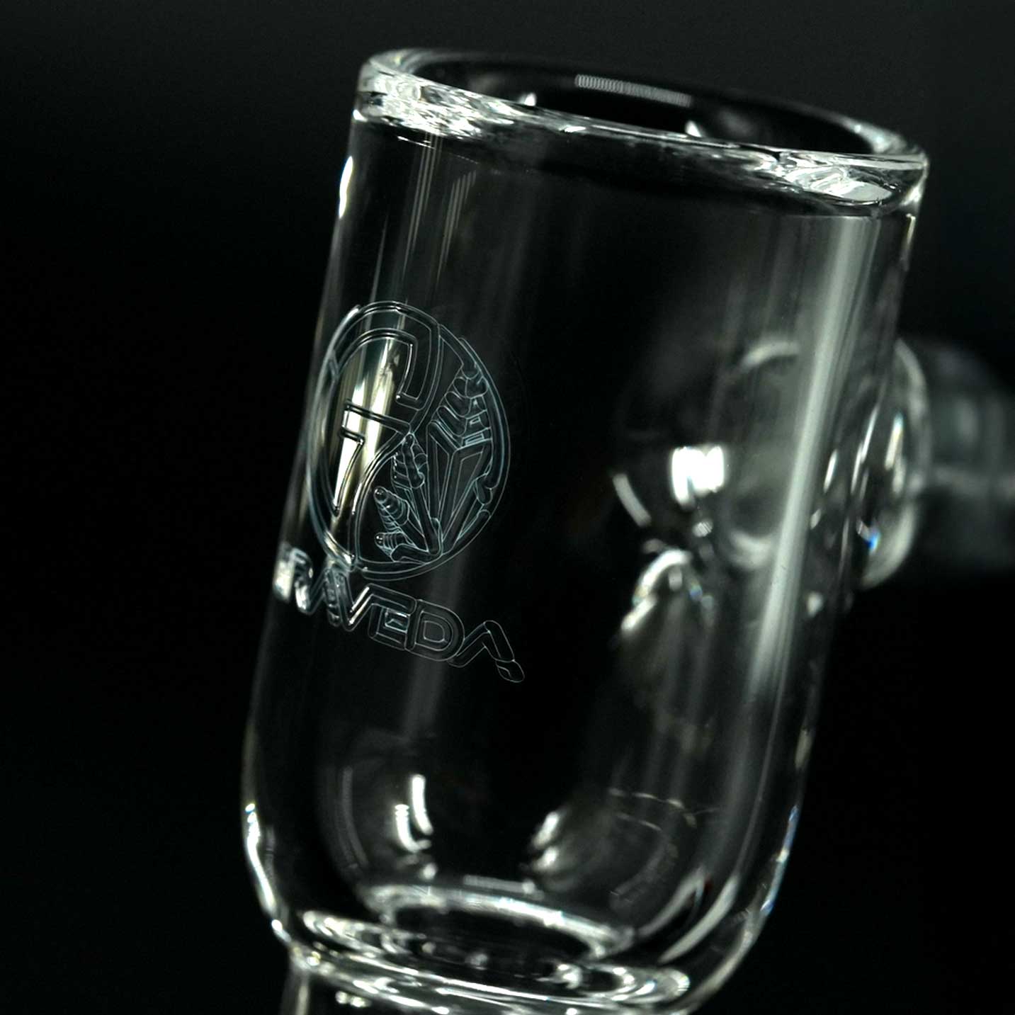 „Hochwertige Verarbeitung des Terp Slurper Bangers aus robustem Quarzglas – langlebig, hitzebeständig und perfekt passend für Ball-Vape und alle 14 mm Female-Rigs