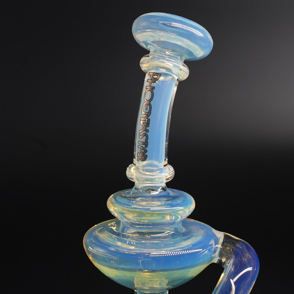 Detailansicht der oberen Recycler-Kammer und des Mundstücks der Dab Rig Flux