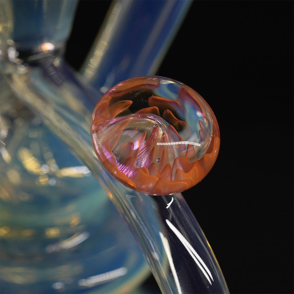 Orangefarbene Marble der Dab Rig Nova Orb in Nahaufnahme
